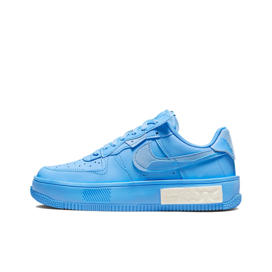 حذاء نايك إير فورس 1 للنساء من - مراجعة Nike Shoes Air Force 1 وسعره