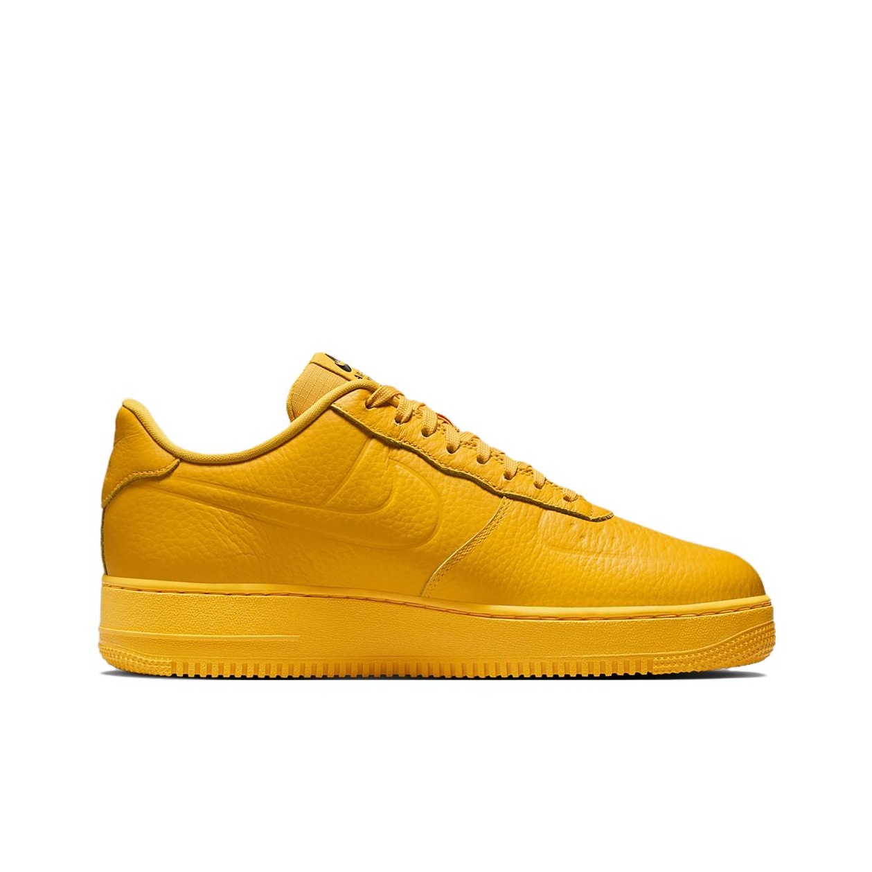 حذاء نايك إير فورس 1 مقاوم للا - مراجعة Nike Shoes Air Force 1 وسعره